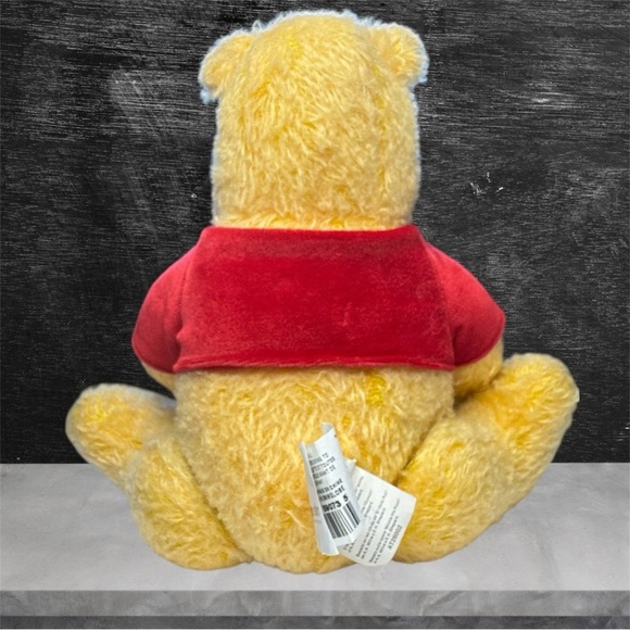 Disney Winnie the Pooh Plush – 2002 Holiday Edition – Collectible Bear - Picture 5 of 10